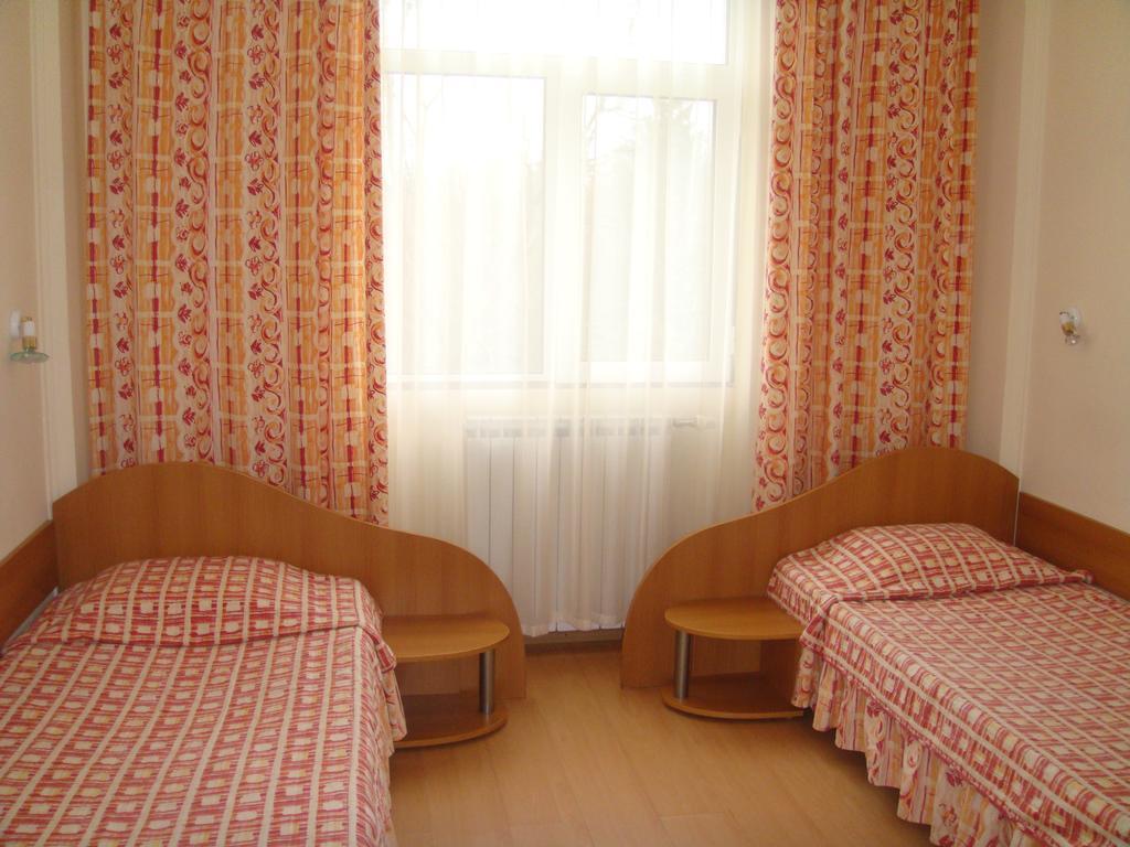 Балнеохотел "Люляци" Vrabtsite Bilik gambar